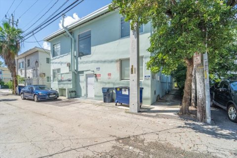 Commercial property in Miami Beach, Florida 823.11 sq.m. № 1967395 - photo 5
