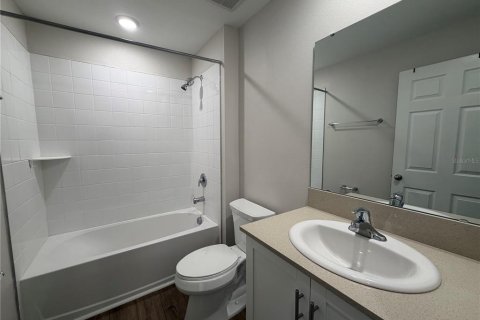 House in Haines City, Florida 3 bedrooms, 150.04 sq.m. № 2379244 - photo 10