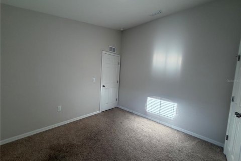 House in Haines City, Florida 3 bedrooms, 150.04 sq.m. № 2379244 - photo 13
