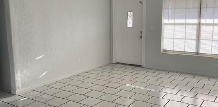 House in Pompano Beach, Florida 3 bedrooms, 122.82 sq.m. № 1225682