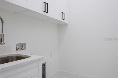 Casa en alquiler en Cape Coral, Florida, 4 dormitorios, 161.19 m2 № 1893624 - foto 19