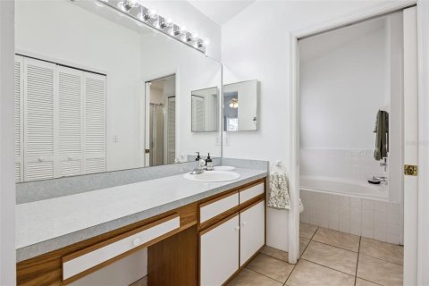 Villa ou maison à vendre à Kissimmee, Floride: 3 chambres, 155.8 m2 № 2358236 - photo 30