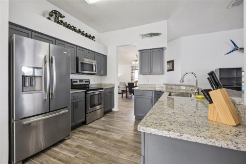 Villa ou maison à vendre à Kissimmee, Floride: 3 chambres, 155.8 m2 № 2358236 - photo 17
