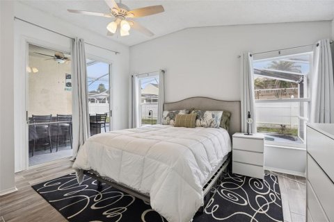 Villa ou maison à vendre à Kissimmee, Floride: 3 chambres, 155.8 m2 № 2358236 - photo 25