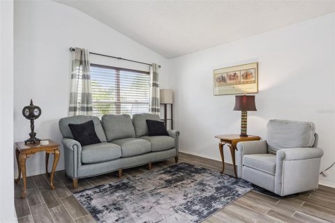 Villa ou maison à vendre à Kissimmee, Floride: 3 chambres, 155.8 m2 № 2358236 - photo 5