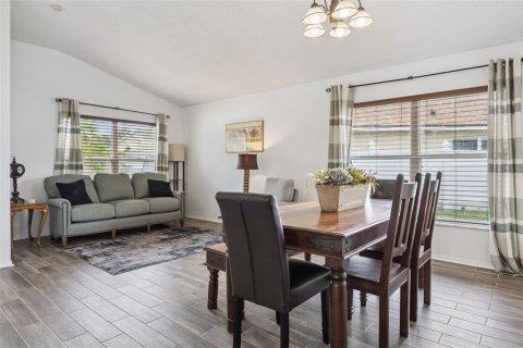 Villa ou maison à vendre à Kissimmee, Floride: 3 chambres, 155.8 m2 № 2358236 - photo 11