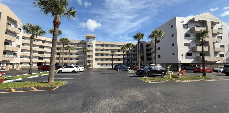 Condo à Miami Lakes, Floride, 2 chambres  № 1988083