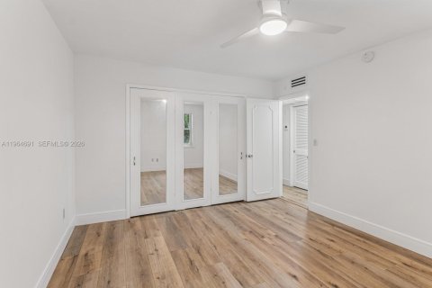 Condominio en venta en Key Biscayne, Florida, 1 dormitorio, 56.48 m2 № 2026052 - foto 17