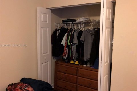 Touwnhouse à vendre à Miami, Floride: 5 chambres, 214.79 m2 № 2186948 - photo 21