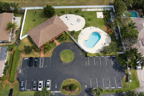 Casa en venta en Plantation, Florida, 2 dormitorios, 181.07 m2 № 1178215 - foto 1