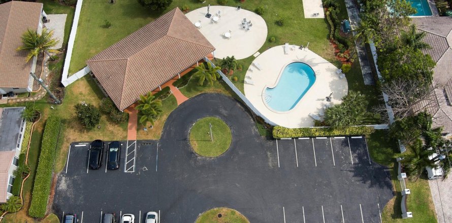 Casa en Plantation, Florida 2 dormitorios, 181.07 m2 № 1178215
