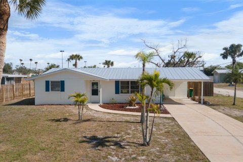 Villa ou maison à vendre à Englewood, Floride: 2 chambres, 97.36 m2 № 1734735 - photo 1