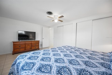 Villa ou maison à vendre à Englewood, Floride: 2 chambres, 97.36 m2 № 1734735 - photo 11