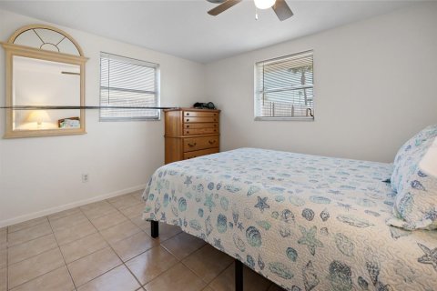 Villa ou maison à vendre à Englewood, Floride: 2 chambres, 97.36 m2 № 1734735 - photo 8