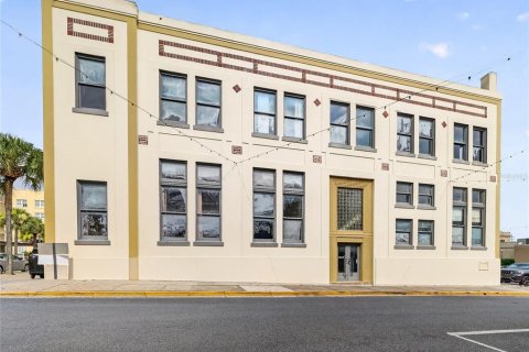 Immobilier commercial à vendre à Leesburg, Floride: 970.74 m2 № 2237720 - photo 3