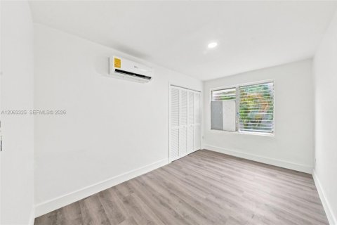 Appartement à louer à Miami, Floride: 3 chambres, 216.46 m2 № 2265558 - photo 17
