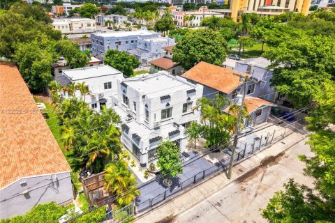Appartement à Miami, Floride 3 chambres, 216.46 m2 № 2265558