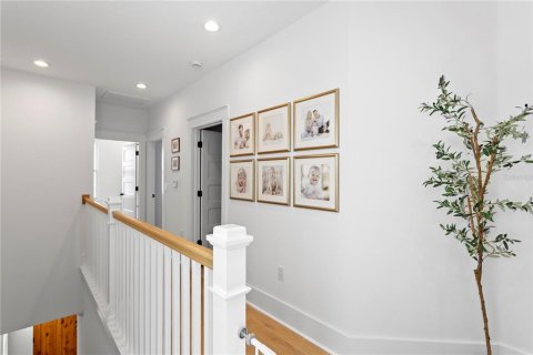 House in Tampa, Florida 4 bedrooms, 225.38 sq.m. № 2228300 - photo 23