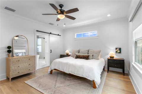 House in Tampa, Florida 4 bedrooms, 225.38 sq.m. № 2228300 - photo 25