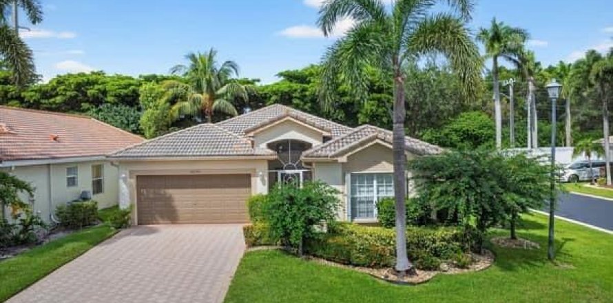 Villa ou maison à Boynton Beach, Floride 3 chambres, 179.49 m2 № 2195017