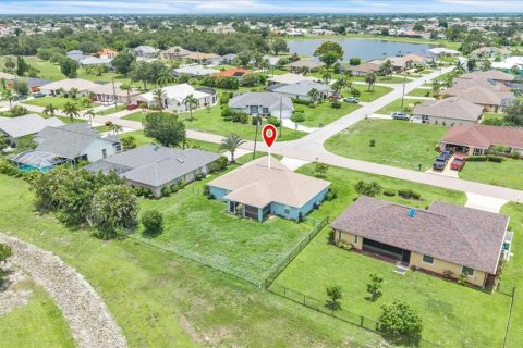 Villa ou maison à vendre à Punta Gorda, Floride: 3 chambres, 145.76 m2 № 2156806 - photo 30