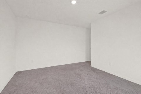House in Port St. Lucie, Florida 3 bedrooms, 117.8 sq.m. № 2185263 - photo 18
