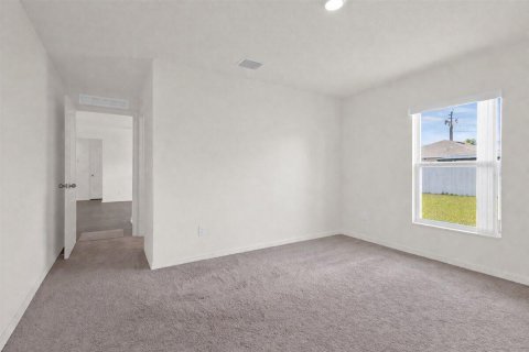 House in Port St. Lucie, Florida 3 bedrooms, 117.8 sq.m. № 2185263 - photo 19