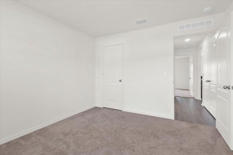 House in Port St. Lucie, Florida 3 bedrooms, 117.8 sq.m. № 2185263 - photo 27