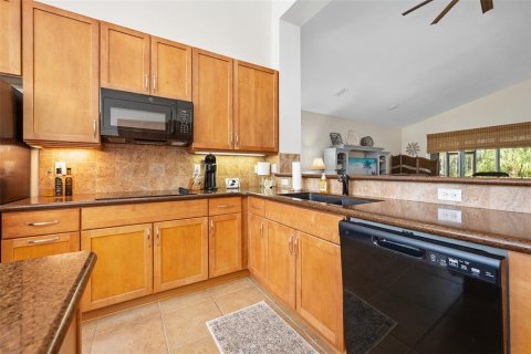 Villa ou maison à vendre à Ormond Beach, Floride: 3 chambres, 181.72 m2 № 2227418 - photo 15