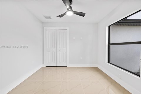 Villa ou maison à louer à Lehigh Acres, Floride: 4 chambres, 162.49 m2 № 1999310 - photo 28