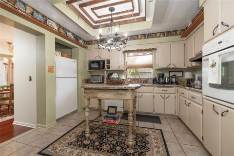 House in Largo, Florida 3 bedrooms, 210.61 sq.m. № 1788056 - photo 17
