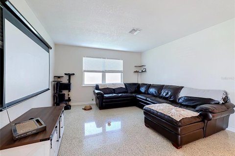 Propiedad comercial en venta en Bradenton, Florida, 5 dormitorios, 150.5 m2 № 2418542 - foto 23