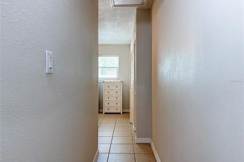Propiedad comercial en venta en Bradenton, Florida, 5 dormitorios, 150.5 m2 № 2418542 - foto 8
