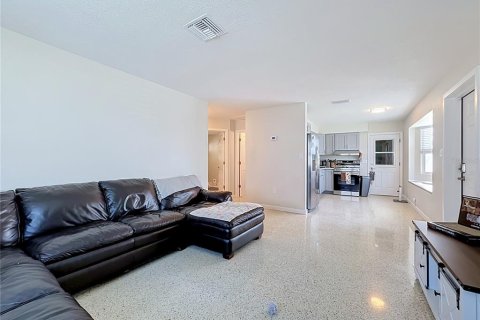 Propiedad comercial en venta en Bradenton, Florida, 5 dormitorios, 150.5 m2 № 2418542 - foto 28