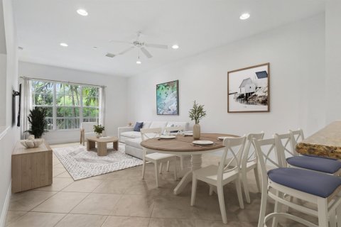 Touwnhouse à vendre à Palm Beach Gardens, Floride: 3 chambres, 211.26 m2 № 2078413 - photo 2