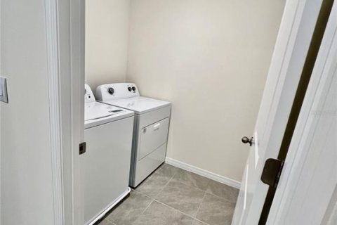 Casa en alquiler en Ocala, Florida, 5 dormitorios, 242.01 m2 № 1840385 - foto 18