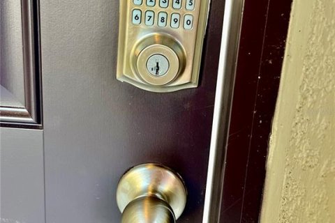 Casa en alquiler en Ocala, Florida, 5 dormitorios, 242.01 m2 № 1840385 - foto 4