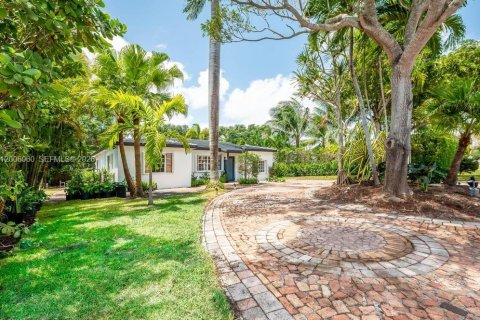 Дом в Бискейн-Парк, Флорида 3 спальни, 113.71м2 № 2069451