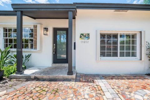 Снять в аренду виллу или дом в Бискейн-Парк, Флорида 3 спальни, 113.71м2, № 2069451 - фото 2