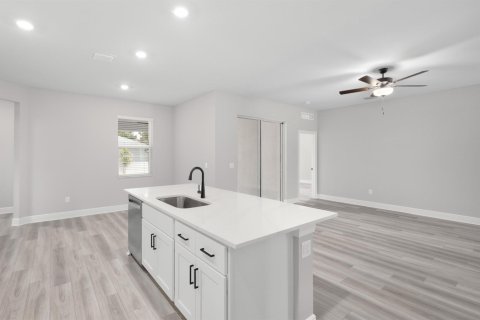 Casa en venta en Vero Beach, Florida, 4 dormitorios, 206.71 m2 № 2181483 - foto 17