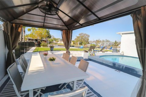 Villa ou maison à vendre à Ruskin, Floride: 4 chambres, 220.36 m2 № 1558541 - photo 11