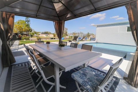 Villa ou maison à vendre à Ruskin, Floride: 4 chambres, 220.36 m2 № 1558541 - photo 10