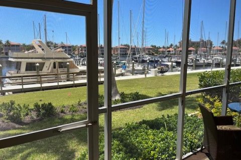 Copropriété à vendre à Punta Gorda, Floride: 2 chambres, 89.19 m2 № 1719989 - photo 9