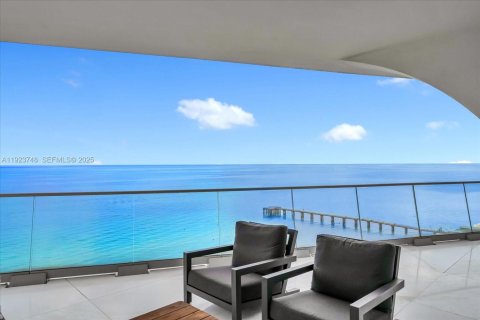 Condo in Sunny Isles Beach, Florida, 2 bedrooms  № 2039222 - photo 4
