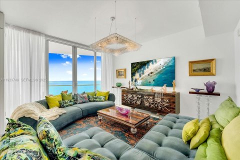 Condo in Sunny Isles Beach, Florida, 2 bedrooms  № 2039222 - photo 6