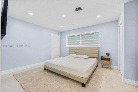 Casa en alquiler en West Palm Beach, Florida, 5 dormitorios № 2075607 - foto 5