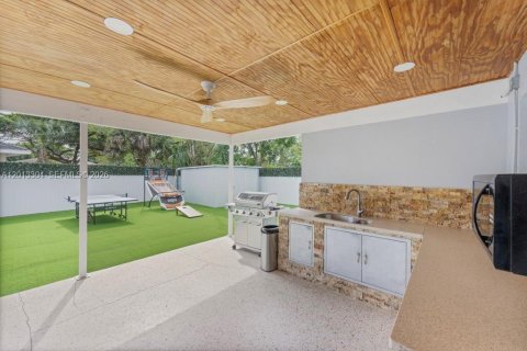 Casa en alquiler en West Palm Beach, Florida, 5 dormitorios № 2075607 - foto 9