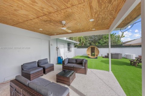 Casa en alquiler en West Palm Beach, Florida, 5 dormitorios № 2075607 - foto 11