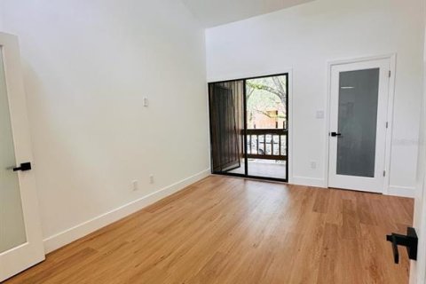 Condo in Orlando, Florida, 2 bedrooms  № 1827750 - photo 11