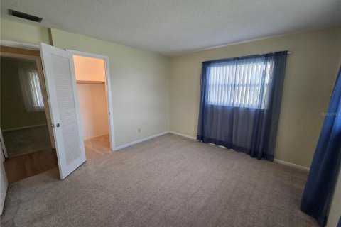 House in Pinellas Park, Florida 2 bedrooms, 118.54 sq.m. № 1855995 - photo 14
